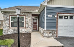 128 CARDINAL Drive, SHIPPENSBURG, PA 17257