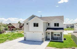 356 W RENDEZVOUS Way, Garden City, UT 84028
