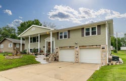 721 Locke Avenue, Waterloo, IA 50702