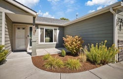 18427 E Selkirk Estates Rd, Greenacres, WA 99016