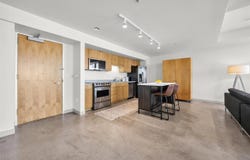 221 E College St, IowaCity, IA 52240