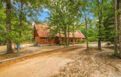 5465 Pilgrim Trl W, Molino, FL 32577
