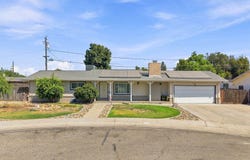 1738 West Monte Vista Avenue, Visalia, CA 93277