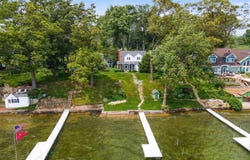 1329 E Northshore Drive, Syracuse, IN 46567