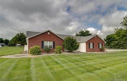 27557 Kristie Lane, Jerseyville, IL 62052