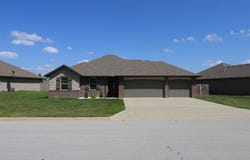 1224 S Mulberry Avenue, Springfield, MO 65802