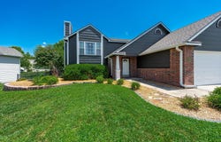 402 S Limuel St, Wichita, KS 67235-2010