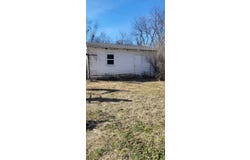 414 S. First, Iola, KS 66749