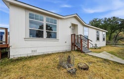 2950 Mira Vista Lane, Clearlake, CA 95422