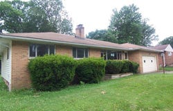 918 Starlight Drive, Seven Hills, OH 44131