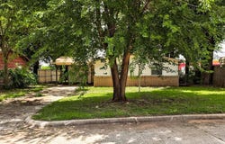 4025 Parkwoods Lane, Midwest City, OK 73110