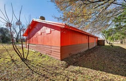 708 W 8th St, Hearne, TX 77859