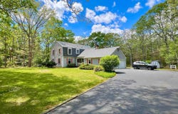47 N Sunset Drive, Petersburg, NJ 08270
