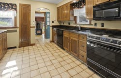 15 Woodland, Southbridge, MA 01550