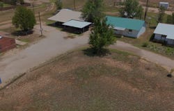 862 N US-385, Levelland, TX 79336