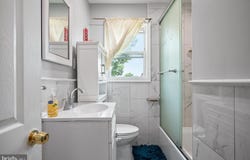 108 E FRANKLIN AVENUE, BEVERLY, NJ 08010