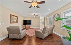 601 E 9th Street S, Newton, IA 50208