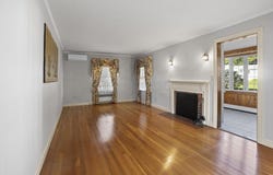 15 Woodland, Southbridge, MA 01550