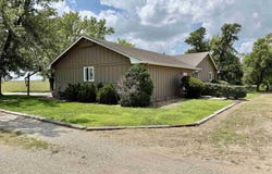 619 8th Ave, Inman, KS 67546