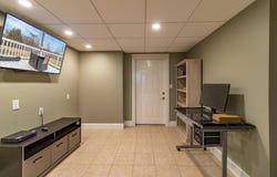 231 Parkway S, Brewer, ME 04412
