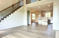142 E Pauwela LN, Bastrop, TX 78602