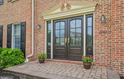 8 HEATHERSTONE WAY, THORNTON, PA 19373