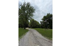 11 Bucks Avenue, Stewartsville, MO 64490