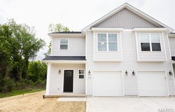 223 Shoreline Drive, O'Fallon, IL 62269