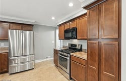 5871 Graydon Drive, Seven Hills, OH 44131
