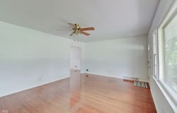 47 Dixie Drive, Indianapolis, IN 46227