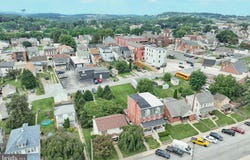 39 E HOWARD STREET, DALLASTOWN, PA 17313