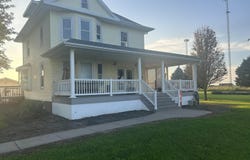 21891 US Highway 61, Mediapolis, IA 52637