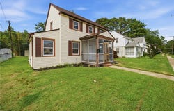 21 Aylwin Road, Portsmouth, VA 23702