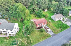 105 Wyoming Dr, Holden, MA 01520