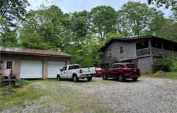 2454 E Shorts Corner Road, Pekin, IN 47165