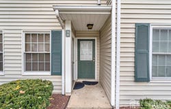 31 Hanover Square, Middlesex, NJ 08846