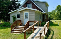 312 10th Street, Clear Lake, WI 54005