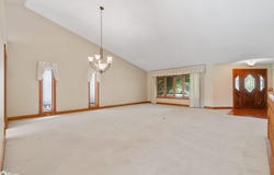 2722 Bittersweet Place, Burlington, IA 52601