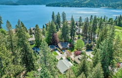 10201 N FIR LN, Hayden Lake, ID 83835