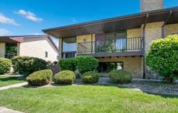 16110 Pine Drive, Tinley Park, IL 60477