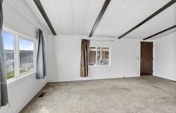 3555 S Pacific Highway, Medford, OR 97501