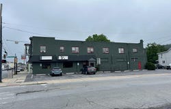 704 E LINCOLN HIGHWAY, COATESVILLE, PA 19320