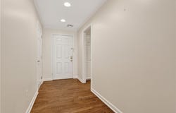 7223 Mission Road, Prairie Village, KS 66208