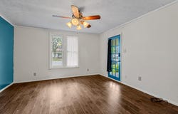 537 S Jefferson Avenue, Aurora, MO 65605