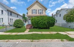 17 Henry Street, Freehold, NJ 07728