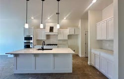 10156 NW 100th Street, Yukon, OK 73099