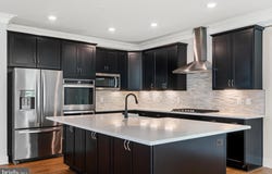 121 S 32ND STREET, PURCELLVILLE, VA 20132