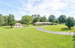 290 Powder Horn Lane, Ringgold, GA 30736