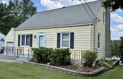 14 Sunset Road, East Haven, CT 06512