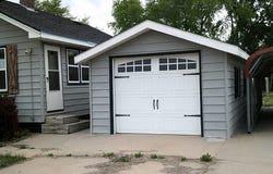 309 E Thurber St, Clay Center, NE 68933